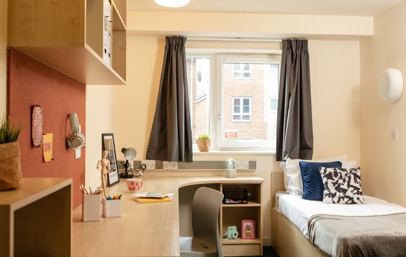 Modern Student in Burley Road, Leeds BestStudentHalls