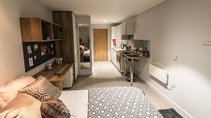 iQ Elgin Place