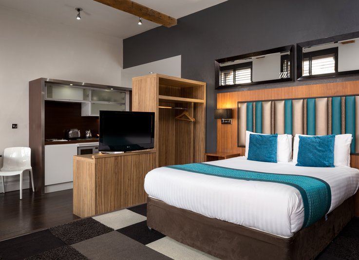 Iconinc @ Roomzzz – Manchester City on Best Student Halls