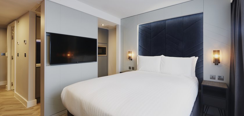 Image of Iconinc @ Roomzzz - Newcastle