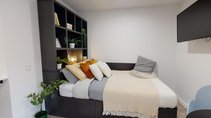 iQ Bloomsbury