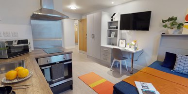 Image of iQ Magenta House