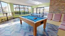 iQ Opal Court